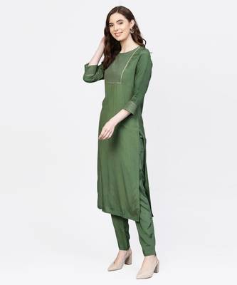 Women Green Embroidered Straight Viscose Musline Kurta With Pant And Net Dupatta 3
