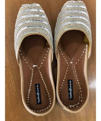 Silver Sequin Women Party Shoes, Silver Bridal Women Jutti, Indian Ethnic Shoes 3