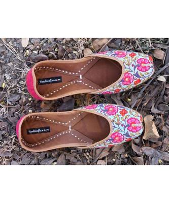 Pink Punjabi Juttis, Pink Ballet Shoes, Indian Bridal Shoes, Indian Khussa Shoes 1