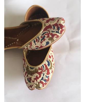 Women Punjabi Leather Kalamkari Footwear, Indian Ethnic Shoes, Punjabi Mojari 2
