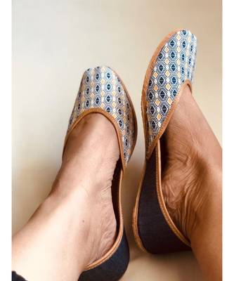 Yellow Blue Denim Women Leather Footwear, Punjabi Juttis, Indian Mojaris/ Khussa 3