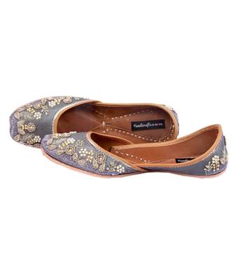 Bridal Shoes,Grey Embroidered Shoes,Grey Women Wedding Jutti,Indian Ethnic Shoes 1