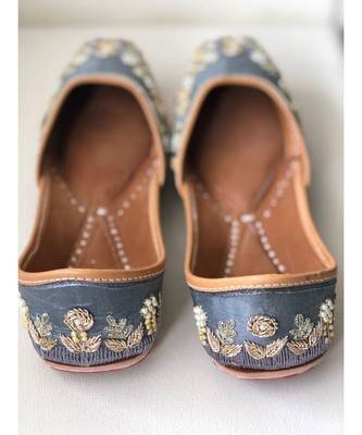 Bridal Shoes,Grey Embroidered Shoes,Grey Women Wedding Jutti,Indian Ethnic Shoes 5