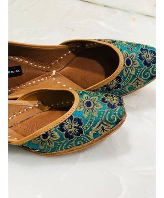 Bridal Shoe, Green Floral Printed Shoes, Women Punjabi Jutti,Indian Ethnic Shoes 2