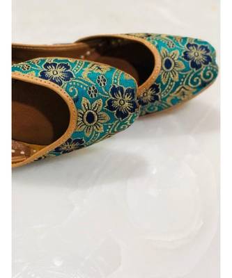 Bridal Shoe, Green Floral Printed Shoes, Women Punjabi Jutti,Indian Ethnic Shoes 3