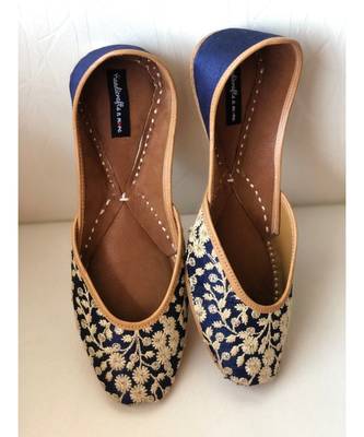 Blue Bridal Shoes, Blue Ballet Shoes, Blue Wedding Shoes, Embroidered Juttis, Indian Shoes Mojaris/Jutti/ Khussa 3