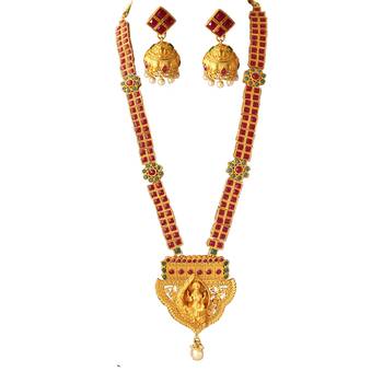 Green emerald   necklaces 2