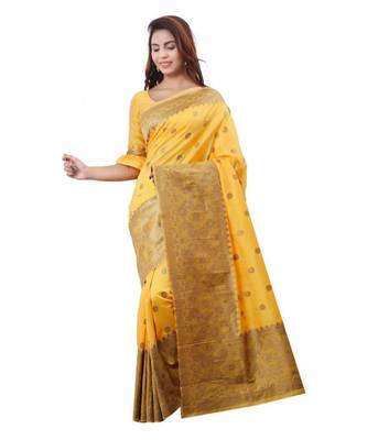 Yellow woven banarasi saree with blouse 3
