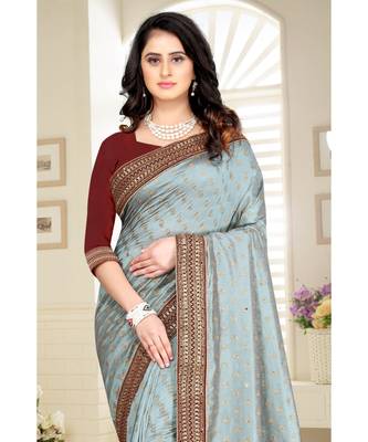 grey printed polyester saree with blouse 3