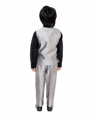 fourfolds boy's 3-piece suit 5