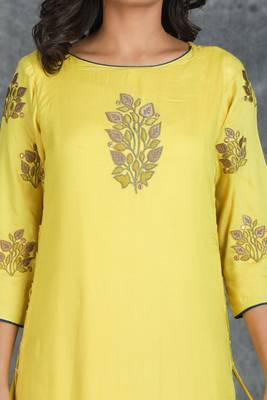 Light-yellow woven silk silk-kurtis 3