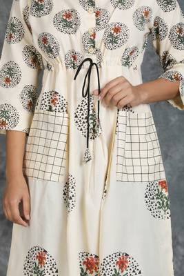 Off-white printed cotton cotton-kurtis 3