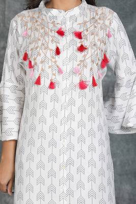 White printed cotton silk silk-kurtis 3