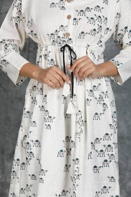 Off-white printed cotton cotton-kurtis 3