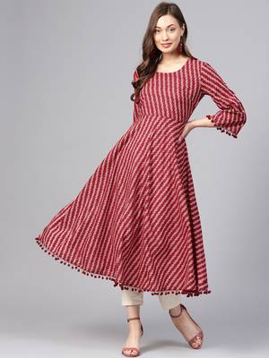 Women Maroon Geometric A-Line Cotton Kurta 1