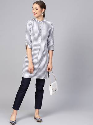 Women Grey Geometric Straight Yarn Dyed Cotton Kurta 2
