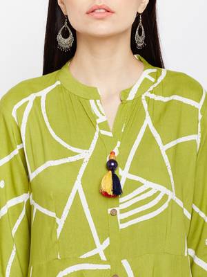 Green woven rayon kurtas-and-kurtis 5