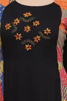 Women'S Rayon Geometric Print Embroidered Anarkali Kurta (Black)