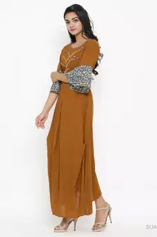 Women'S Cotton Blend Embroidery Kurta (Brown)