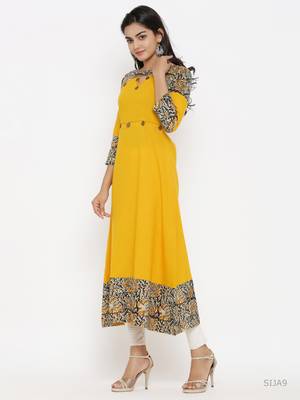 Women'S Cotton Blend Kalamkari Print Kaantha Work A-Line Kurta (Mustard) 2