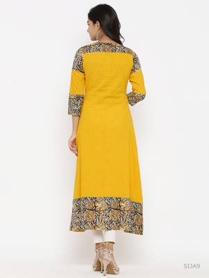 Women'S Cotton Blend Kalamkari Print Kaantha Work A-Line Kurta (Mustard) 3