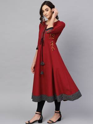 Women'S Cotton Slub Embroidered Anarkali Kurta (Maroon) 2