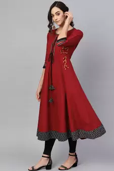 Women'S Cotton Slub Embroidered Anarkali Kurta (Maroon)