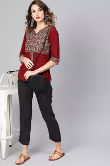 Women'S Maroon Cotton Slub Kalamkari Printed Regular Top