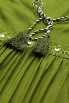 Women'S Green Rayon Slub Mirror Work Regular Top