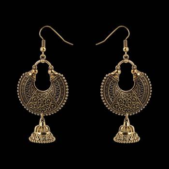 Appealing Golden Chandbali With Small Jhumki Earrings For Women 2