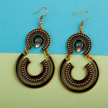 Golden Black Enamel Wit Chandbali Dangler Earrings For Women 3