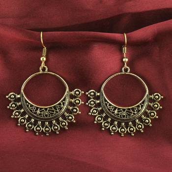 Dashing Golden Warrior Design Chandbali Earrings For Women 1