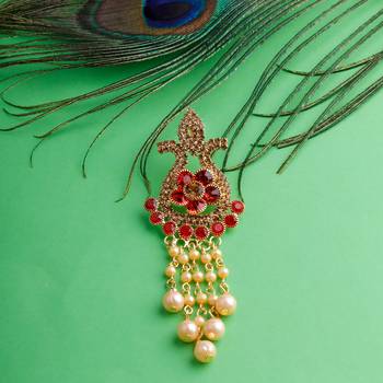 Traditional Gold Plated Antique Red Colour Diamond Studded Pearl Drop Designer Wedding Brooch For Unisex Jewellery 1