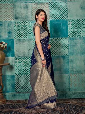 Navy blue woven banarasi silk saree with blouse 3