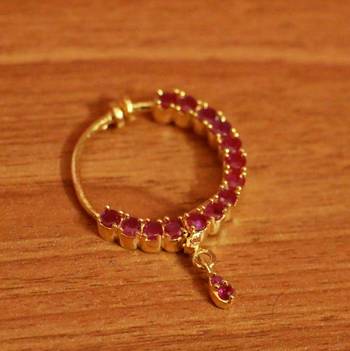Red Ruby       Nose-Ring 1