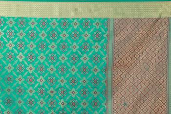 Kimisha Sea Green Kanjivaram Silk Border Work Kanjivaram Saree With Running Blouse 4