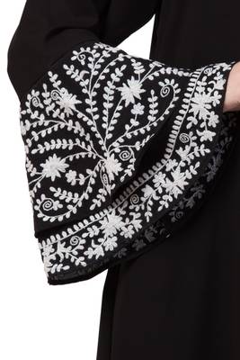 Black Plain Nida Abaya 4