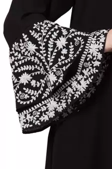 Black Plain Nida Abaya