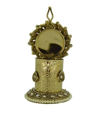 Gold cubic zirconia jewellery-box 3