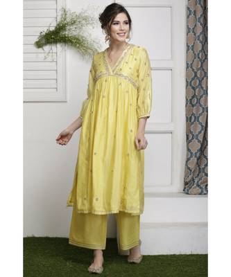 Peela Hara Kurta Set 2