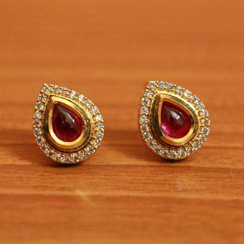 Red Ruby       Studs 1