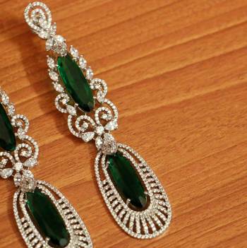 Green Emerald       Danglers-Drops 2