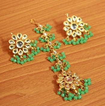 Green Crystal Kundan Meenakari Tikka With Earrings 1