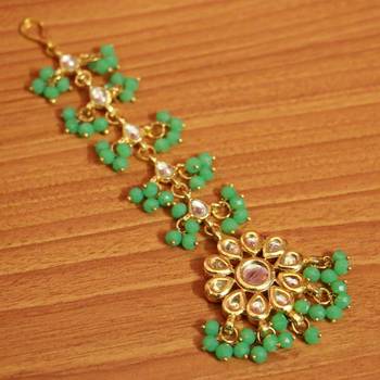 Green Crystal Kundan Meenakari Tikka With Earrings 3
