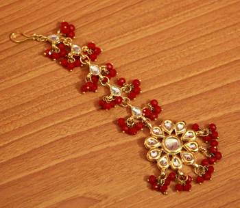 Red Crystal Kundan Meenakari Tikka With Earrings 3