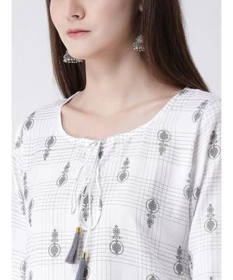 Women Grey Cotton A-line Kurta 4