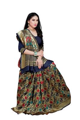 Blue hand woven banarasi silk saree with blouse 4