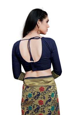 Blue hand woven banarasi silk saree with blouse 5
