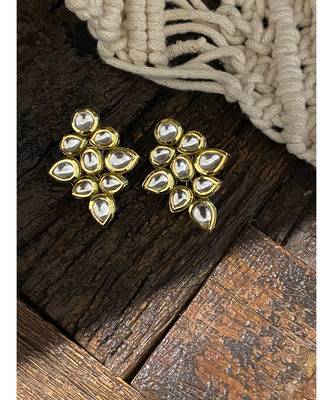 Gold Tone Kundan Inspired Studs Earring 1