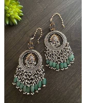 Green Silver Tone Victorian Chandbaali Earrings 1